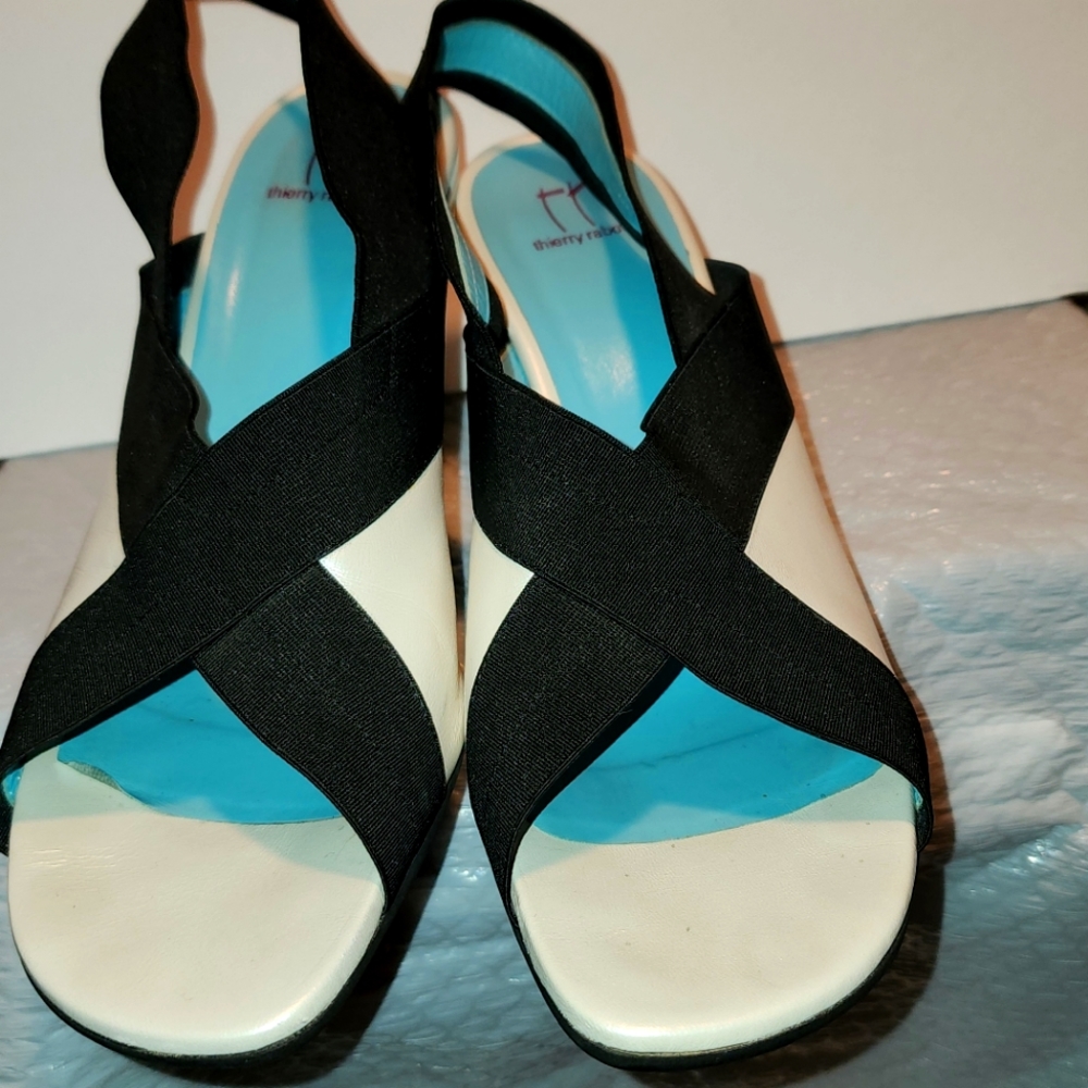 THIERRY RABOTIN "Capretti" Peep Toe Wedge, Pearl White & Black size 10.5